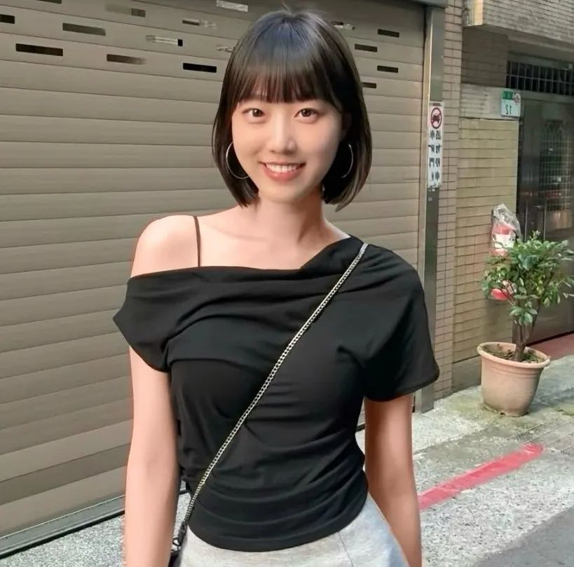 高中女神成為你的下屬