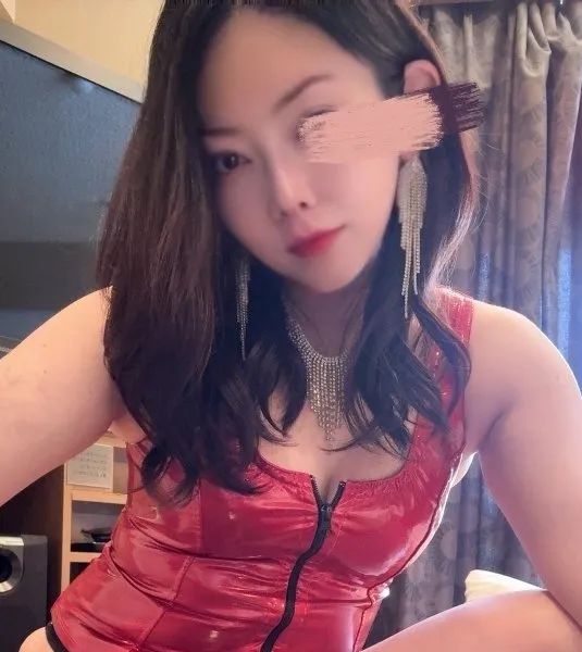 简莹