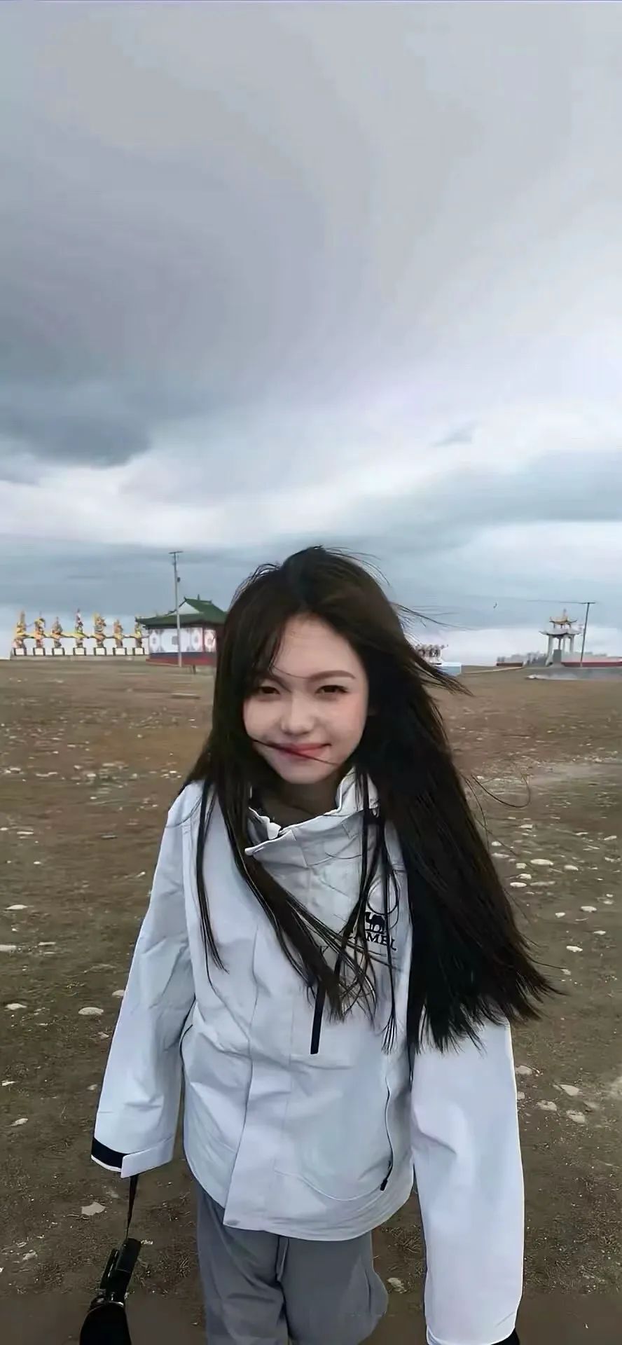 你的语文老师许梓煜和同桌李文佳